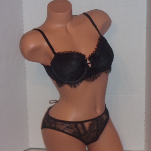 Victoria's Secret uplift balconet bra & cheekini - Picture 1 of 5